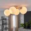 Moderne plafondlamp Koyoto met vier witte glazen bollen aan zandkleurige metalen stang