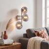 Moderne zandkleurige cluster-wandlamp Gastor met drie rook- en heldere glazen bollen