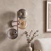 Moderne wandlamp Koyoto met drie geribbelde glazen bollen in rook en amberkleur